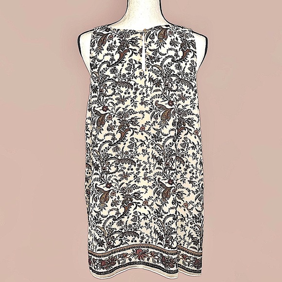 EUC! MAX STUDIO FLOWERED SLEEVELESS BLOUSE - Picture 3 of 11